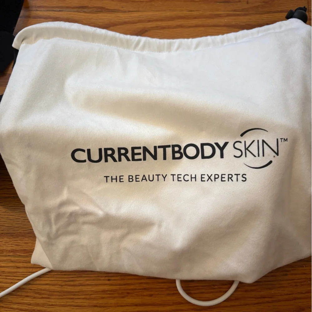 CurrentBody LED Mask Series 2 - Picture 5 of 6
